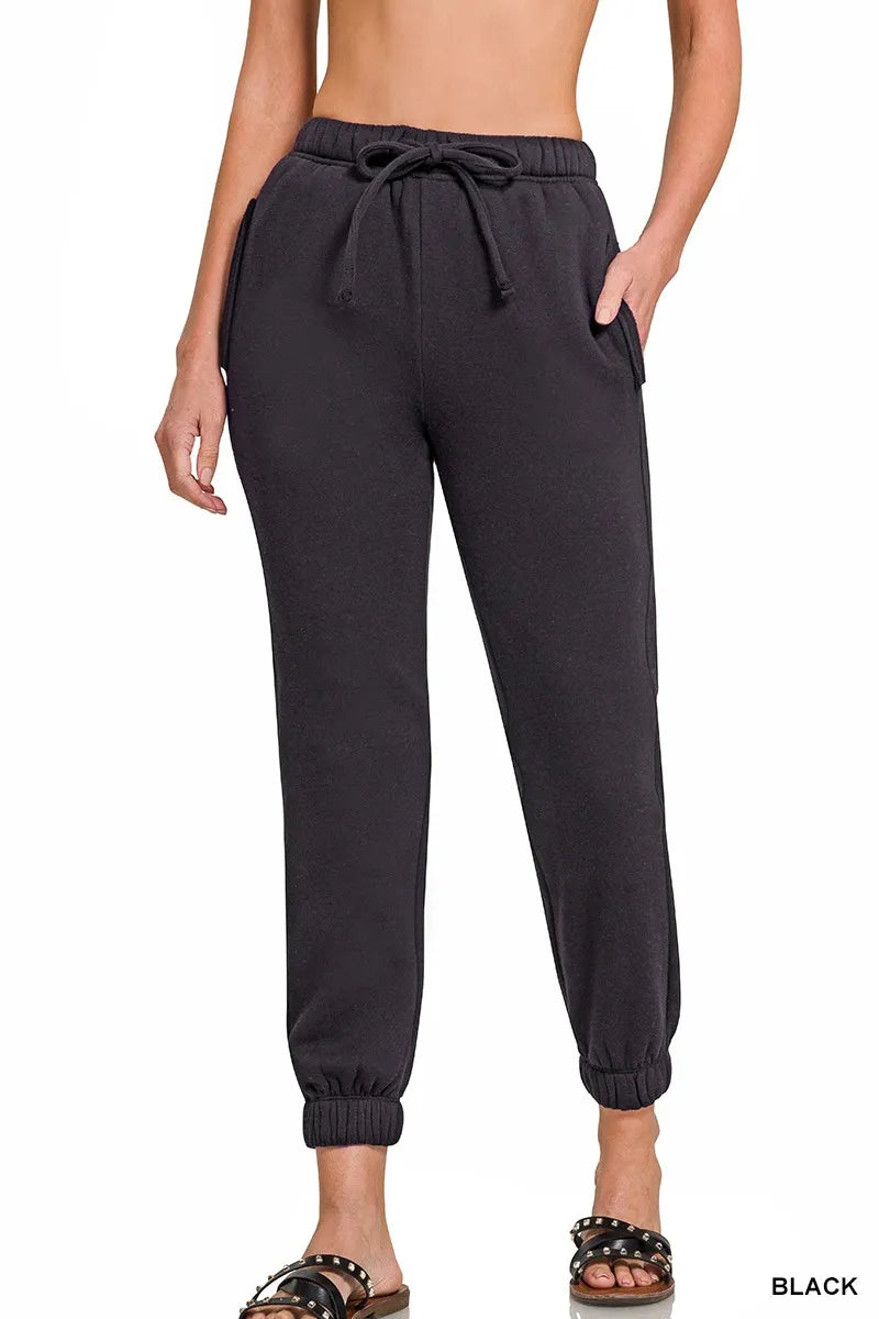 Après-Dink Fleece Joggers in Black