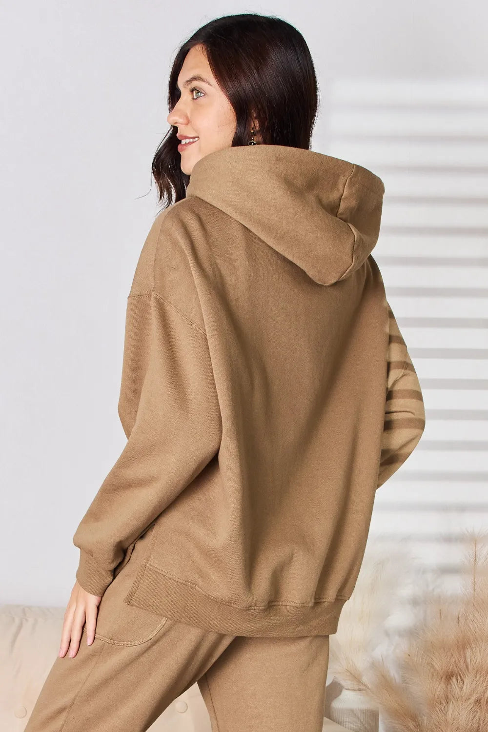 Post-Game Drop Shoulder Hoodie in Mocha