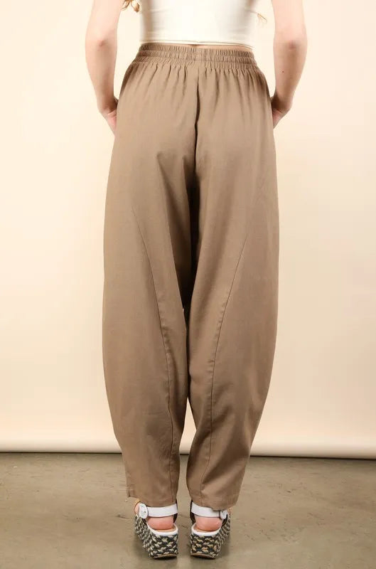 Off-Court Linen-Blend Barrel Pants in Mocha