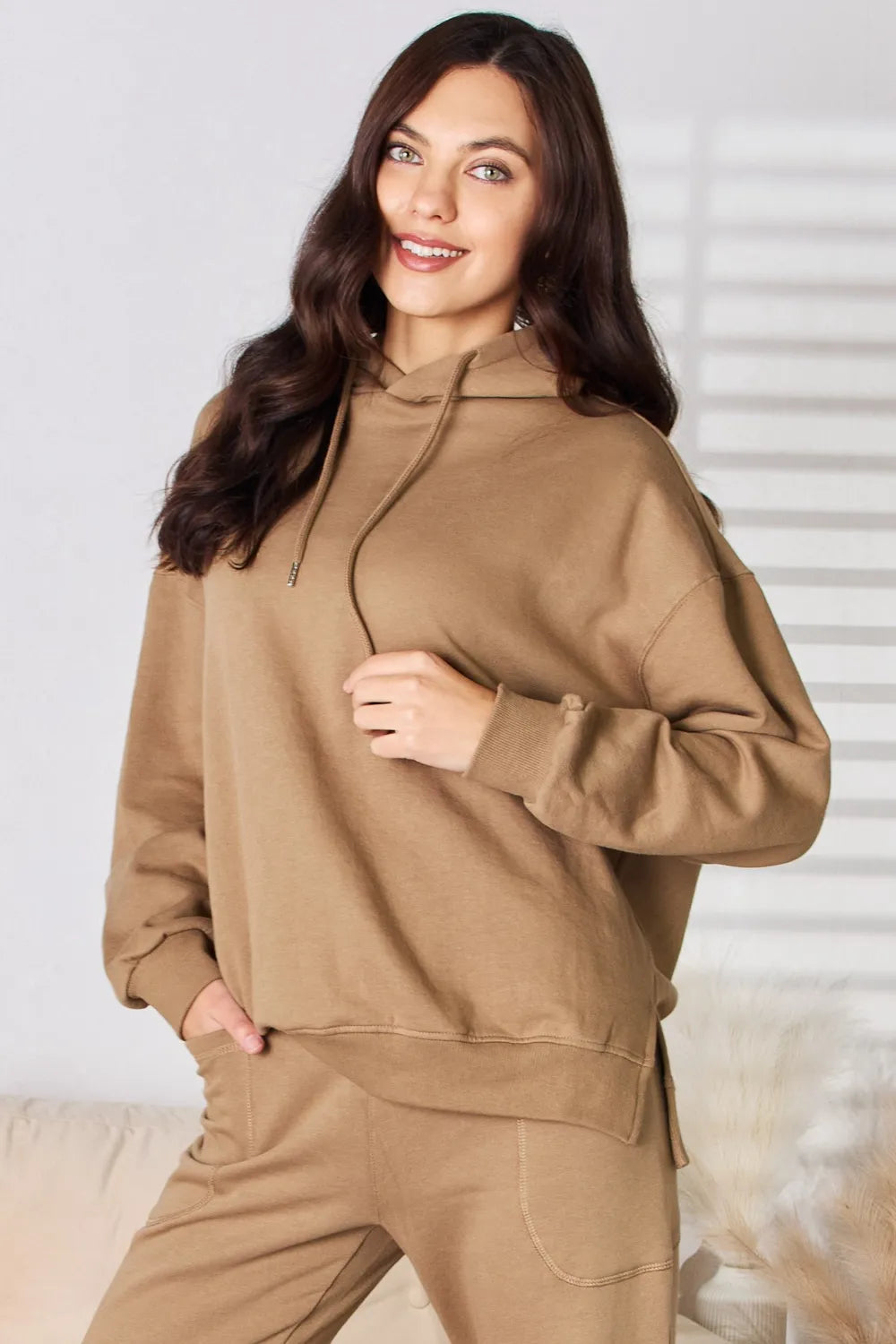 Post-Game Drop Shoulder Hoodie in Mocha