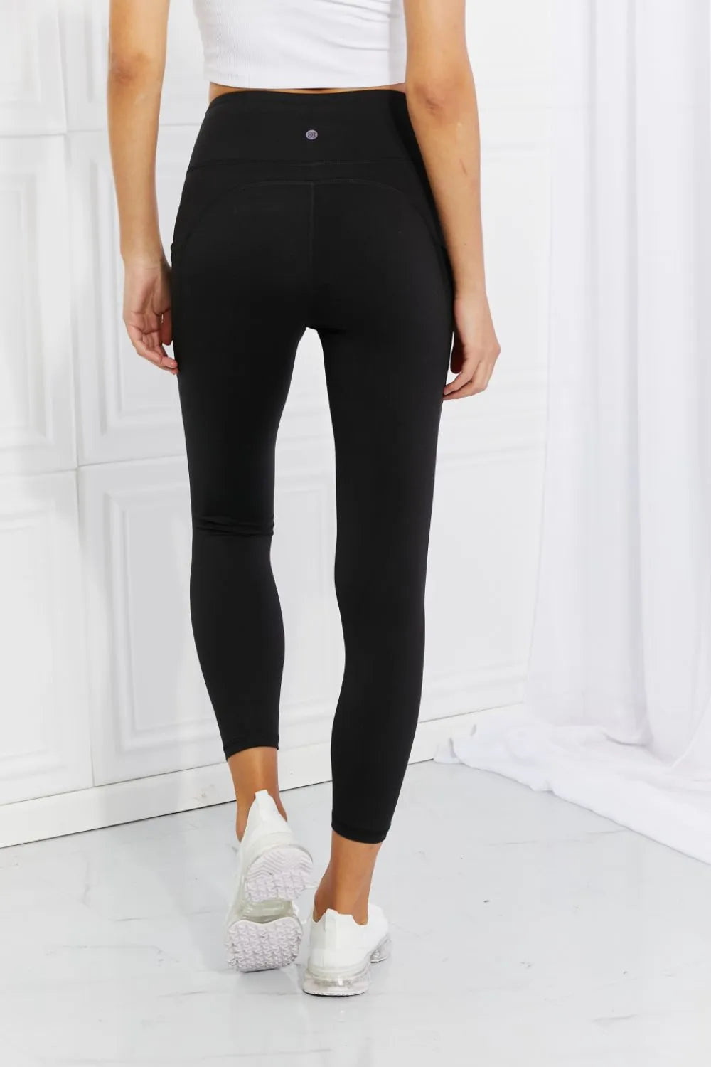 Night Match Reflective Dot Leggings in Black